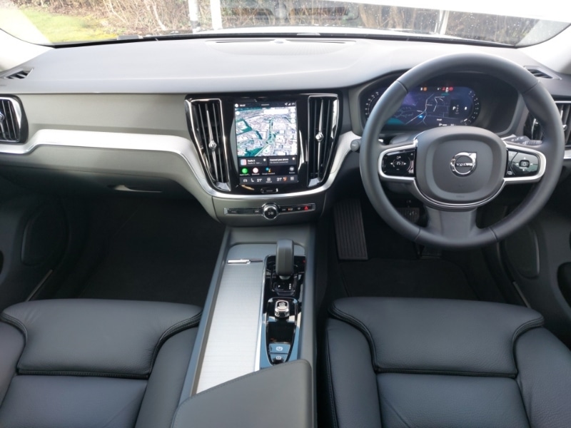 Used Volvo V60 2025 for sale - 77907745: Photo 2