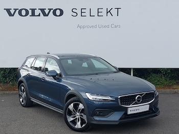 Used Volvo V60 2021 for sale - 78808357: Photo