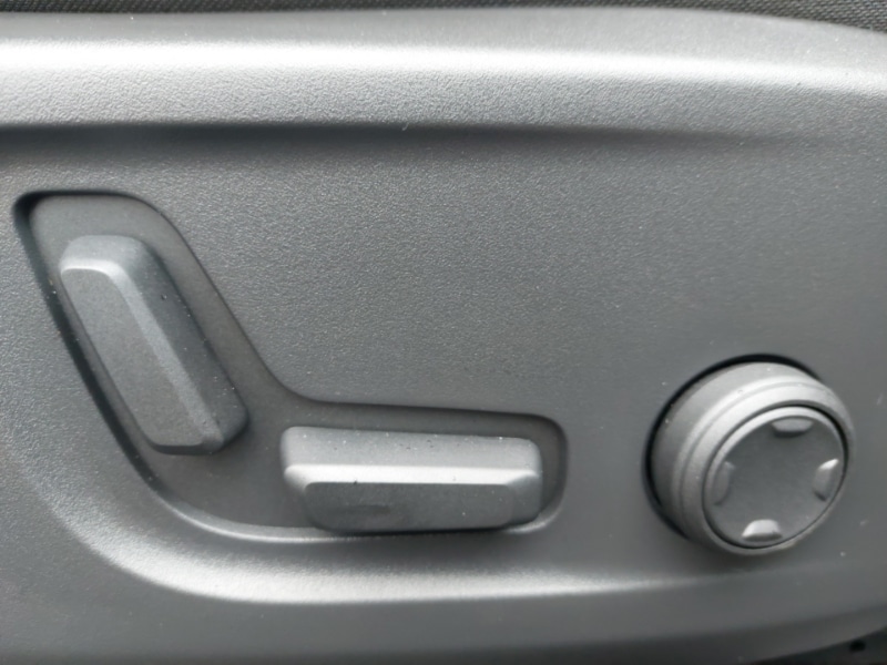 Used Volvo XC40 2025 for sale - 77815885: Photo 12