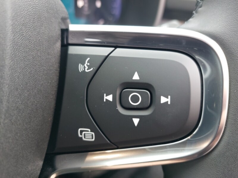 Used Volvo XC40 2025 for sale - 77815885: Photo 14