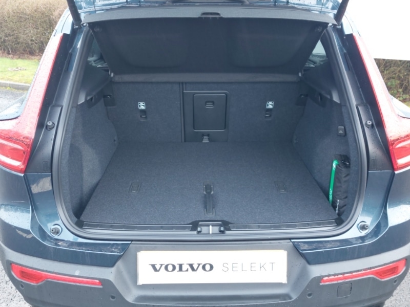 Used Volvo XC40 2025 for sale - 77815885: Photo 8