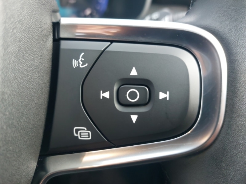 Used Volvo XC40 2025 for sale - 76556432: Photo 14