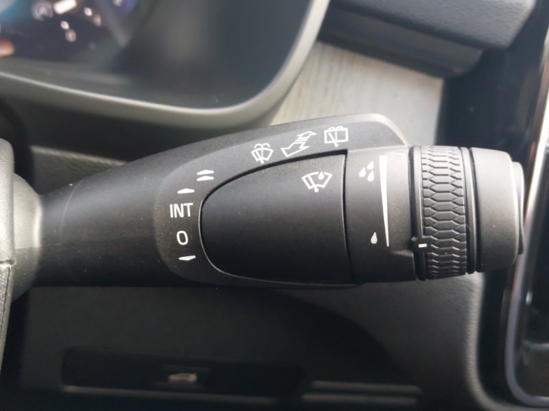 Used Volvo XC40 2025 for sale - 76556432: Photo 16