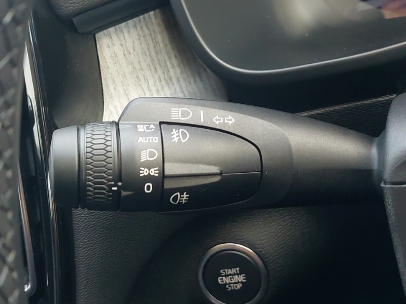 Used Volvo XC40 2025 for sale - 76556432: Photo 17