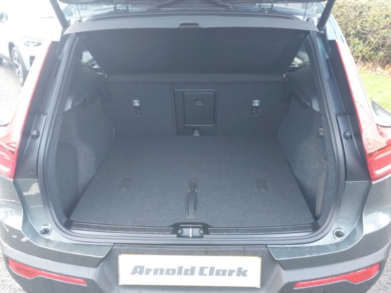 Used Volvo XC40 2025 for sale - 76556432: Photo 8