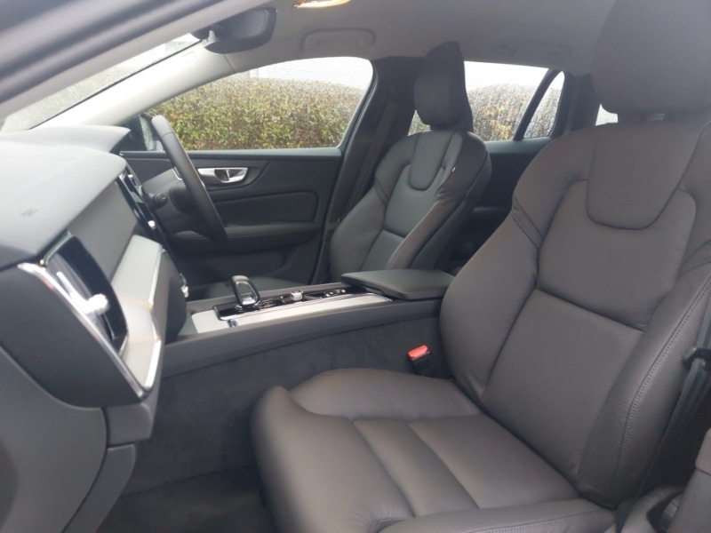 Used Volvo V60 2025 for sale - 76713510: Photo 5