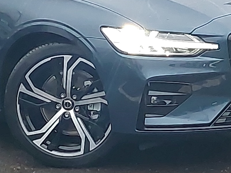 Used Volvo V60 2025 for sale - 76713510: Photo 9