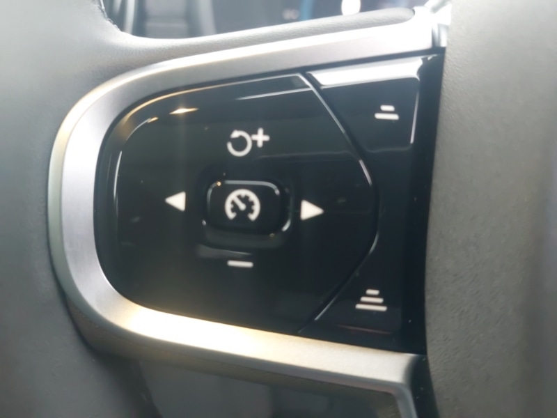 Used Volvo XC90 2025 for sale - 78125637: Photo 16