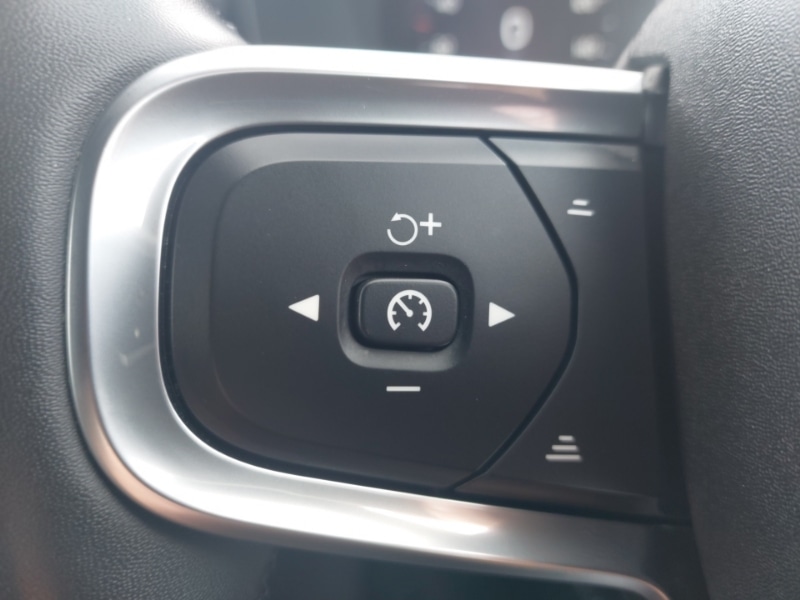 Used Volvo XC40 2021 for sale - 77108280: Photo 13