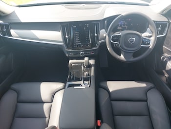 Used Volvo V90 2025 for sale - 75562274: Photo