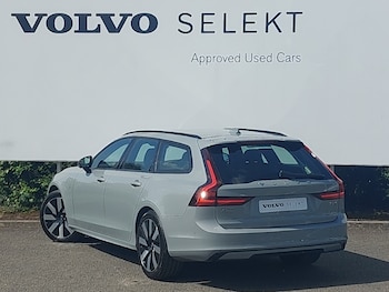 Used Volvo V90 2025 for sale - 75562274: Photo