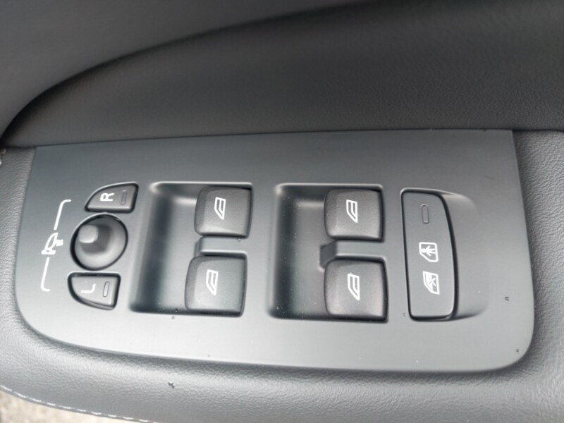 Used Volvo V60 2025 for sale - 78178868: Photo 14