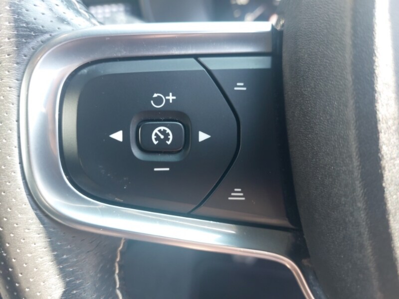 Used Volvo XC40 2021 for sale - 78065957: Photo 16