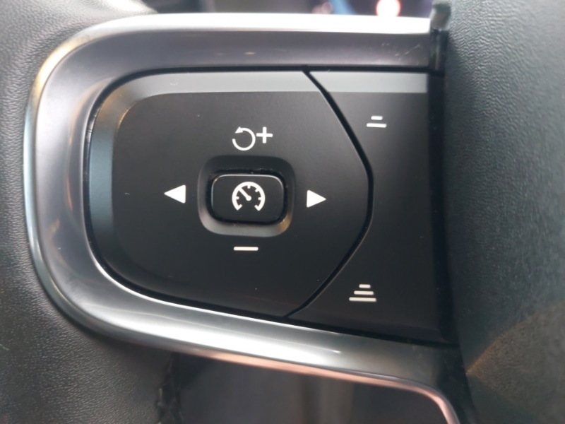 Used Volvo XC40 2022 for sale - 76983170: Photo 16