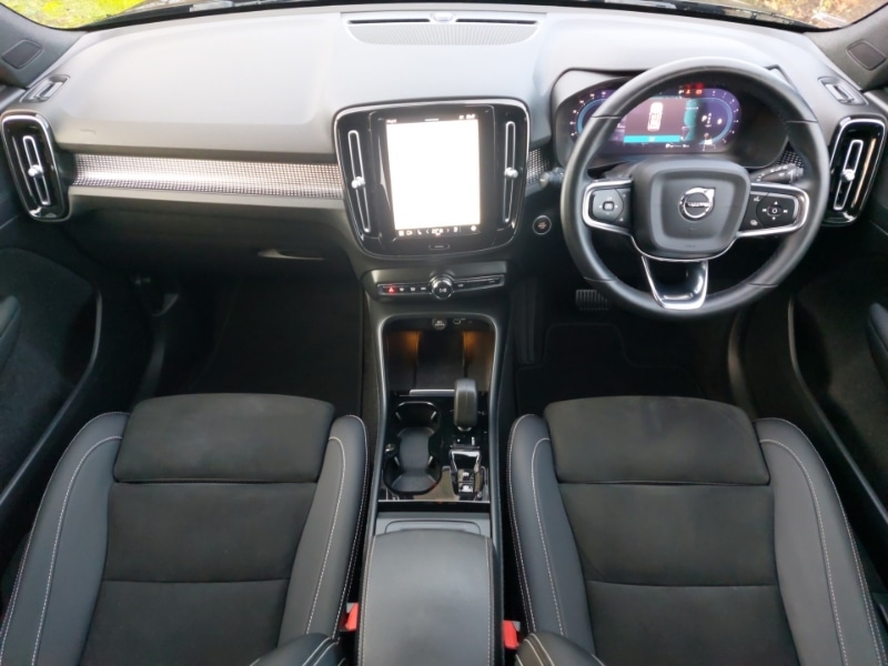 Used Volvo XC40 2022 for sale - 76983170: Photo 2