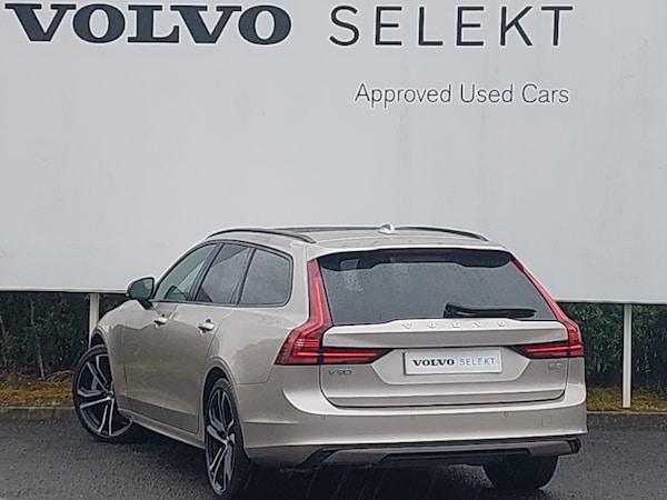 Used Volvo V90 2023 for sale - 74910763: Photo 3