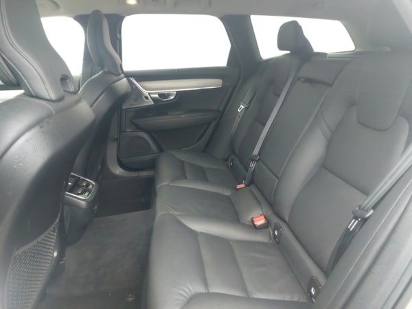 Used Volvo V90 2023 for sale - 74910763: Photo 6