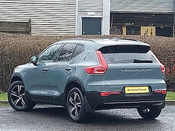 Used Volvo XC40 2023 for sale - 77466296: Photo