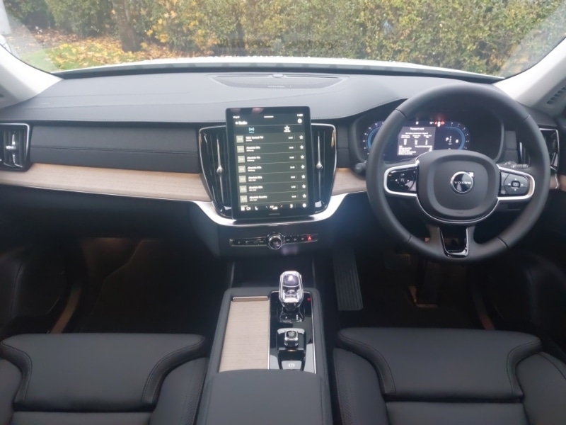 Used Volvo XC90 2025 for sale - 76493444: Photo 2