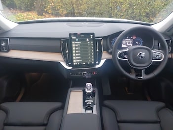 Used Volvo XC90 2025 for sale - 76493444: Photo