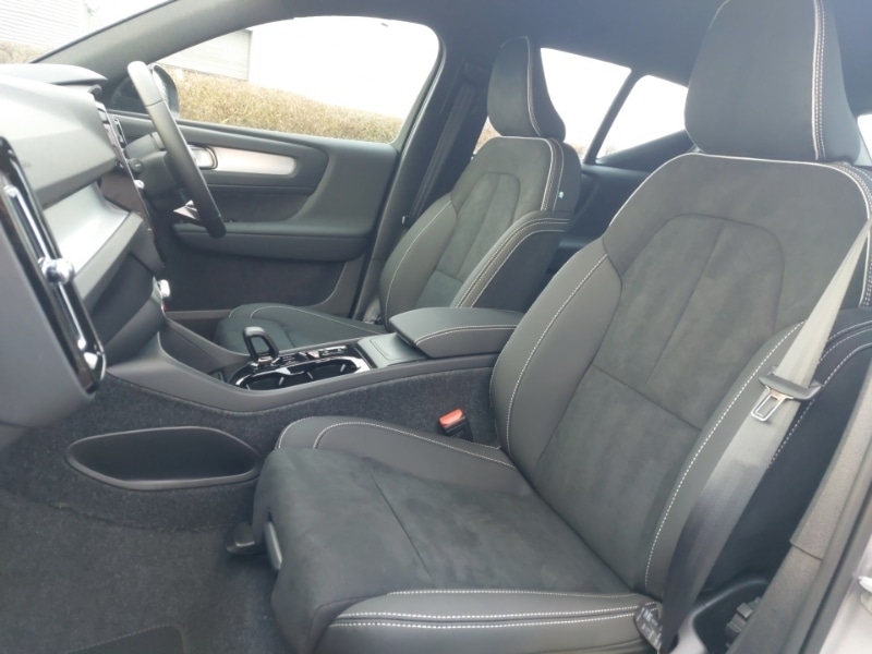 Used Volvo XC40 2025 for sale - 77024687: Photo 5