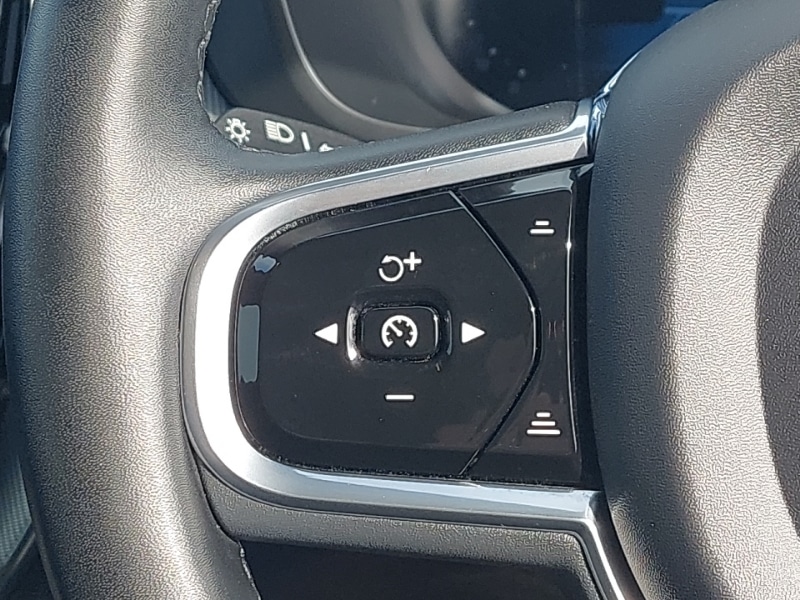 Used Volvo XC60 2023 for sale - 78169520: Photo 15