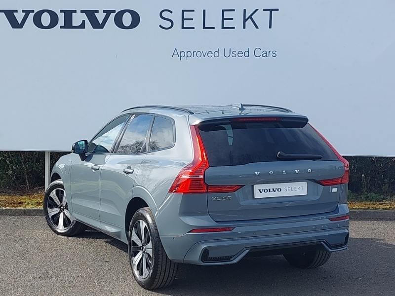 Used Volvo XC60 2023 for sale - 78169520: Photo 3