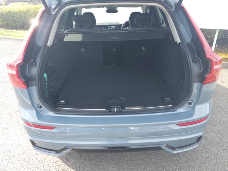 Used Volvo XC60 2023 for sale - 78169520: Photo 8