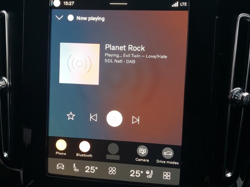 Used Volvo XC40 2025 for sale - 76571609: Photo 10