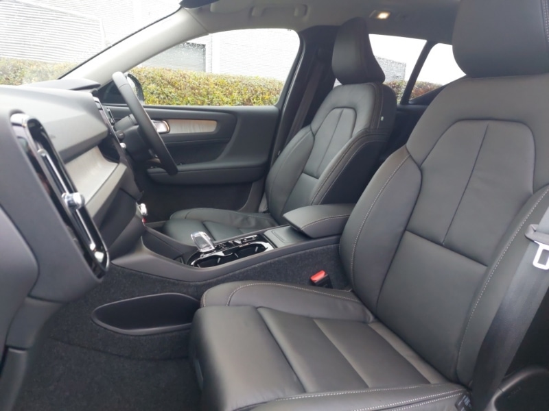 Used Volvo XC40 2025 for sale - 76571609: Photo 5