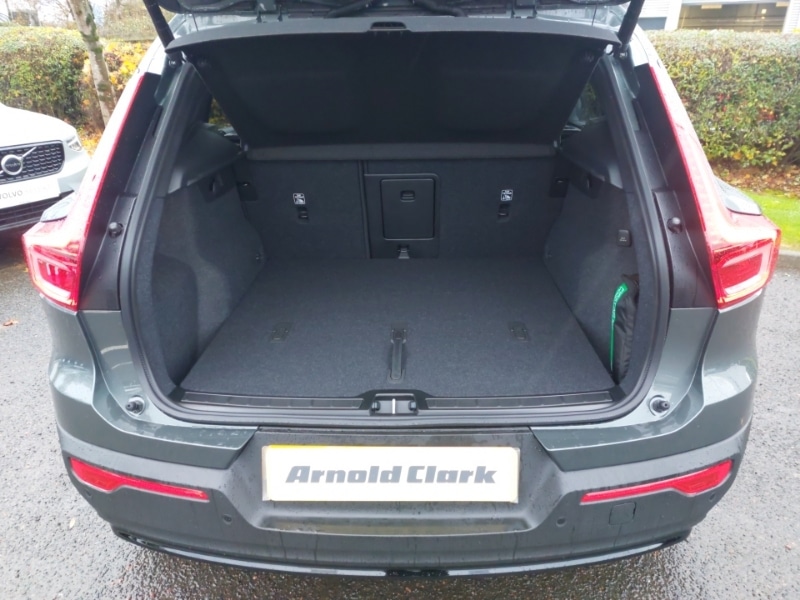 Used Volvo XC40 2025 for sale - 76571609: Photo 8