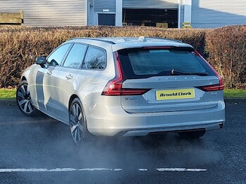 Used Volvo V90 2025 for sale - 77458131: Photo