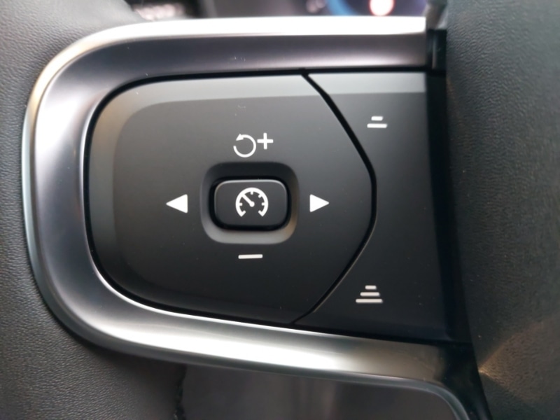 Used Volvo XC40 2025 for sale - 77197664: Photo 16