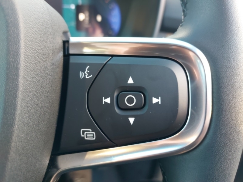 Used Volvo XC40 2025 for sale - 76639056: Photo 13