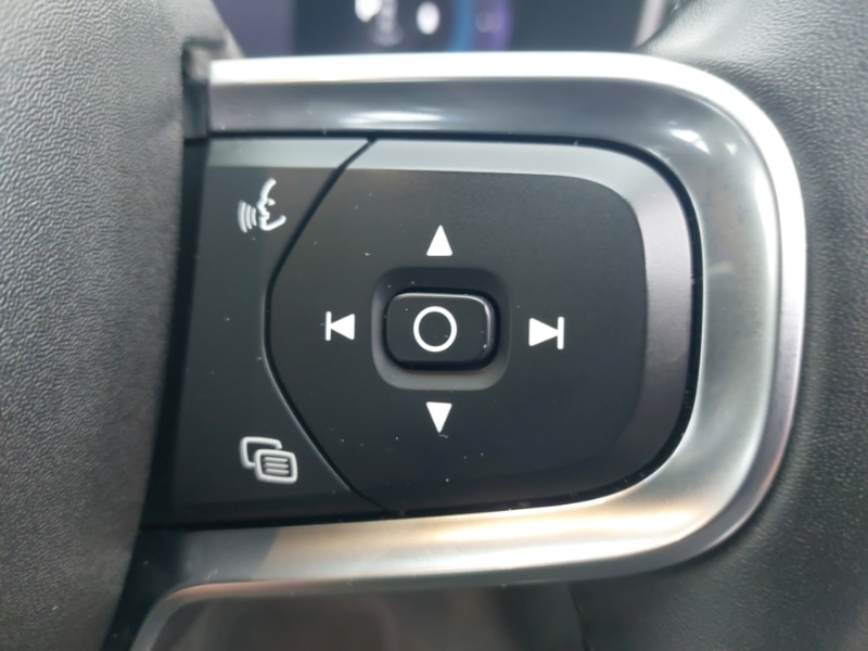 Used Volvo XC40 2024 for sale - 76135115: Photo 17