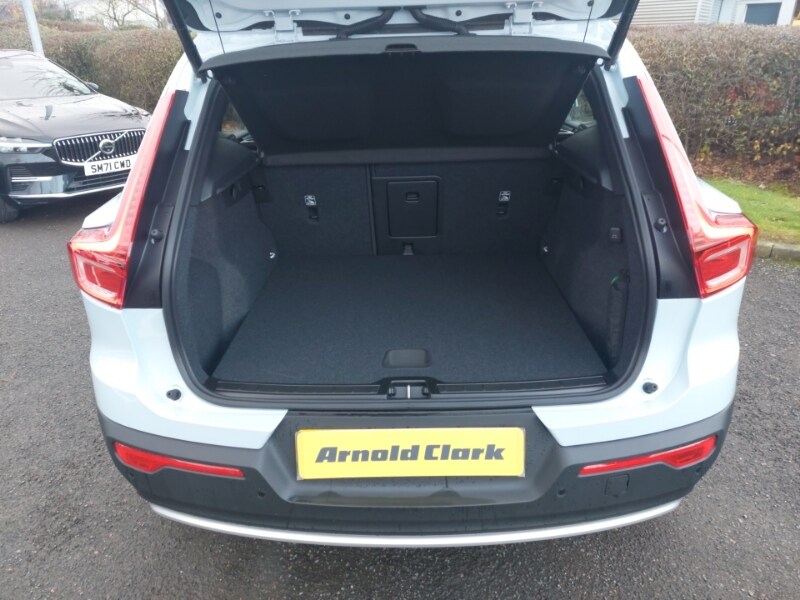 Used Volvo XC40 2025 for sale - 77475838: Photo 8