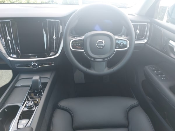 Used Volvo V60 2025 for sale - 74913915: Photo 7
