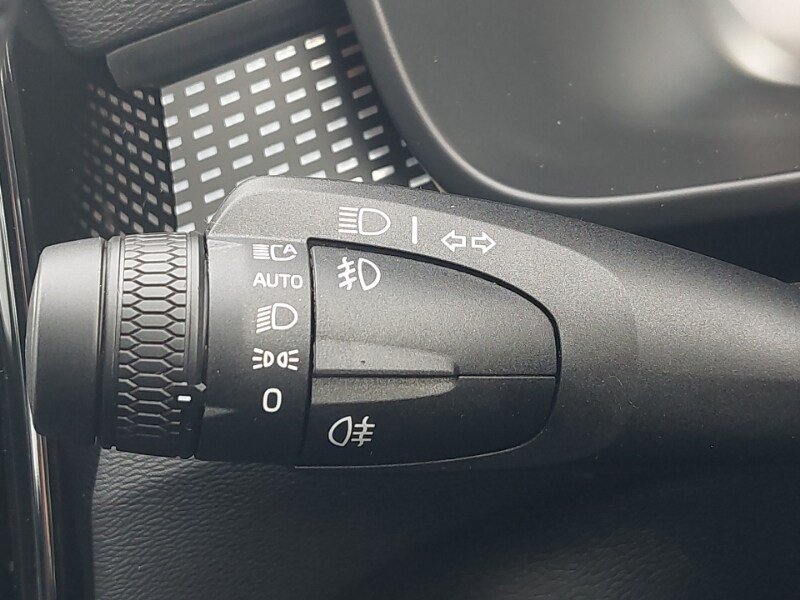 Used Volvo XC40 2025 for sale - 77405414: Photo 17