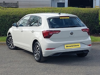 Used Volkswagen Polo 2024 for sale - 78688469: Photo