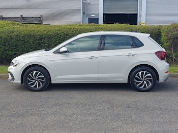 Used Volkswagen Polo 2024 for sale - 78688469: Photo