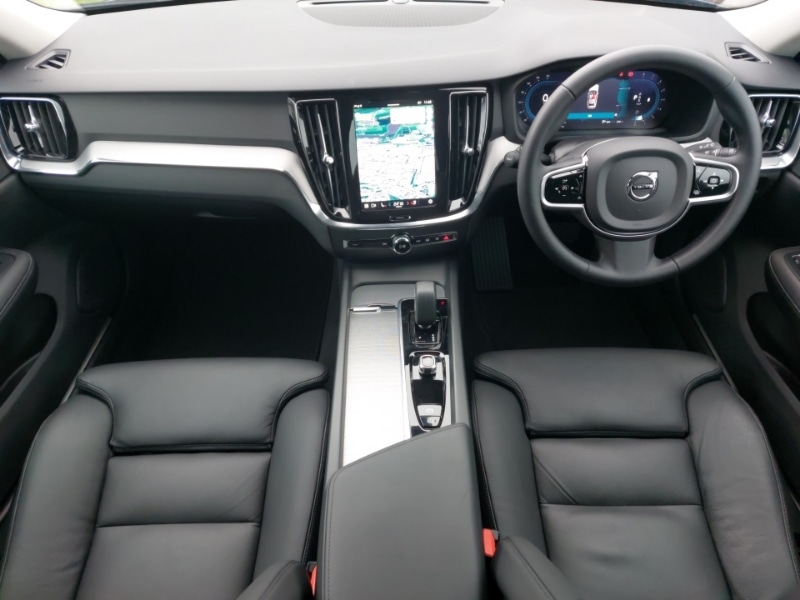 Used Volvo V60 2025 for sale - 77183399: Photo 2