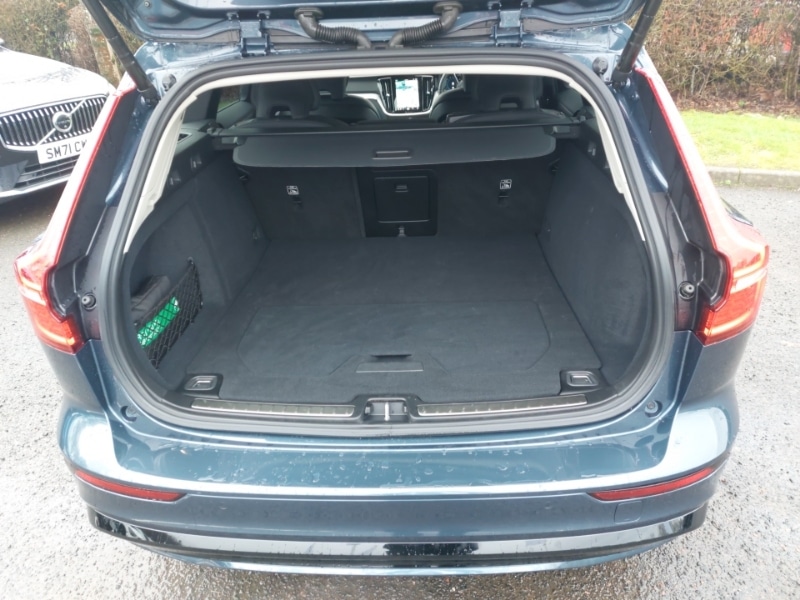 Used Volvo V60 2025 for sale - 77183399: Photo 8