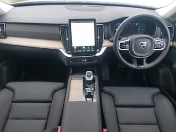 Used Volvo XC90 2025 for sale - 79706976: Photo