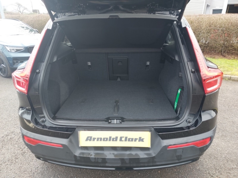 Used Volvo XC40 2024 for sale - 77623353: Photo 8