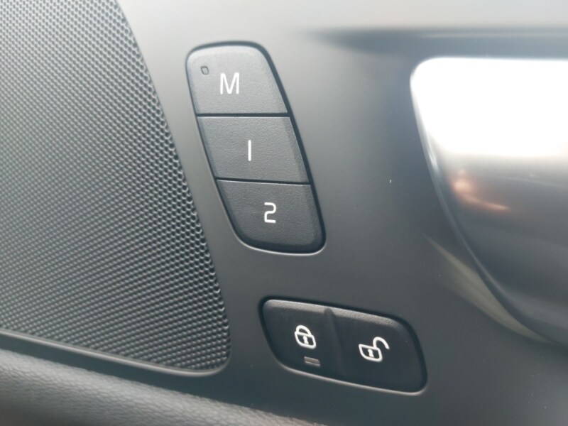 Used Volvo V60 2025 for sale - 77938887: Photo 13