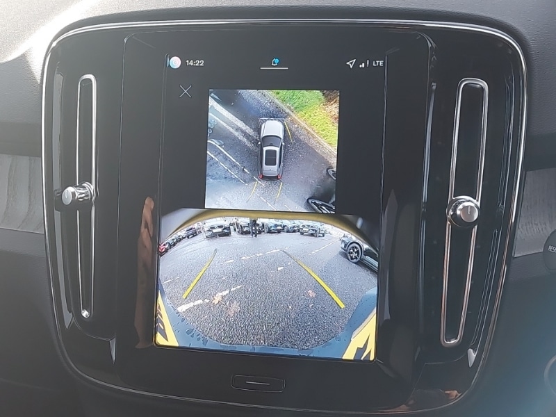 Used Volvo XC40 2025 for sale - 76556357: Photo 10