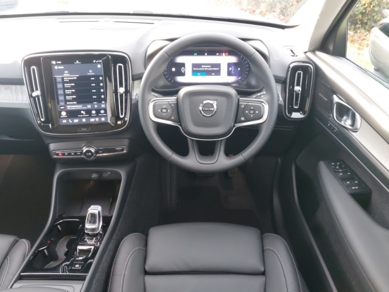 Used Volvo XC40 2025 for sale - 76556357: Photo 7