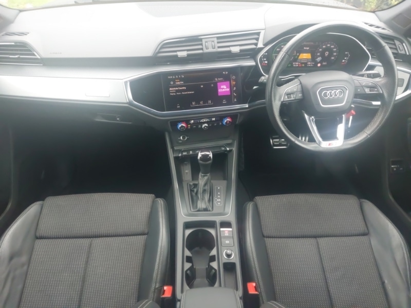 Used Audi Q3 2023 for sale - 76493453: Photo 2