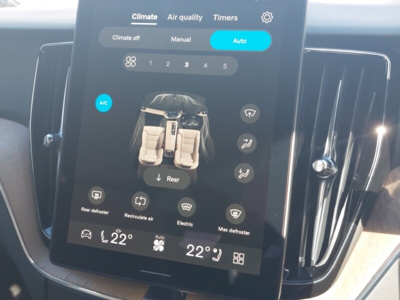 Used Volvo XC60 2025 for sale - 76321600: Photo 13