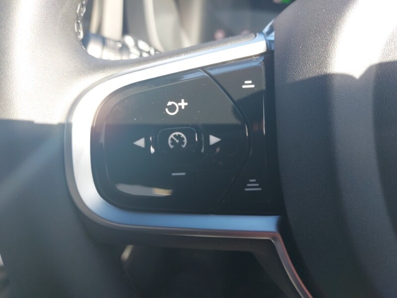 Used Volvo XC60 2025 for sale - 76321600: Photo 15